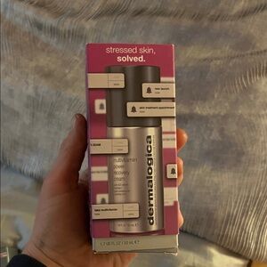 Dermalogica Multivitamin Power Recovery Cream in Silver and Pink Packaging